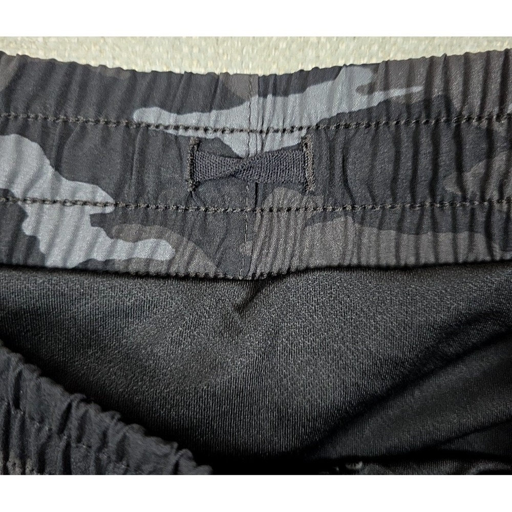 Athleta Shorts Womens Large Black Camo Printed Mesh Racer Run Lined Running 4 In - Picture 13 of 13